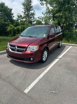 2019 Dodge Grand Caravan SXT — photo 1 of 13