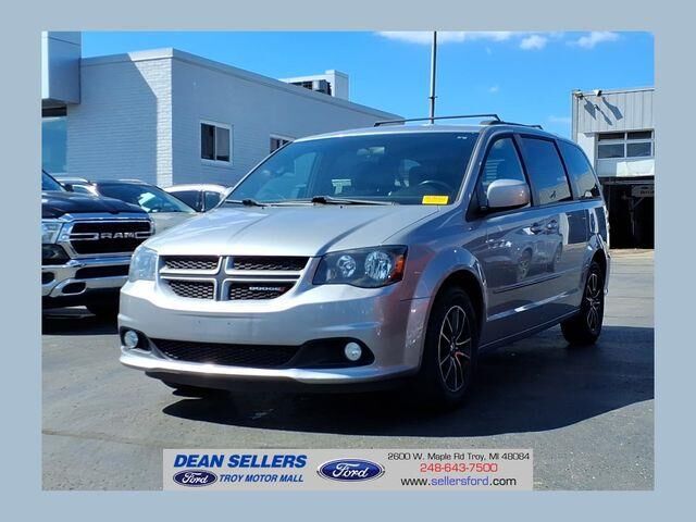 2016 Dodge Grand Caravan R/T