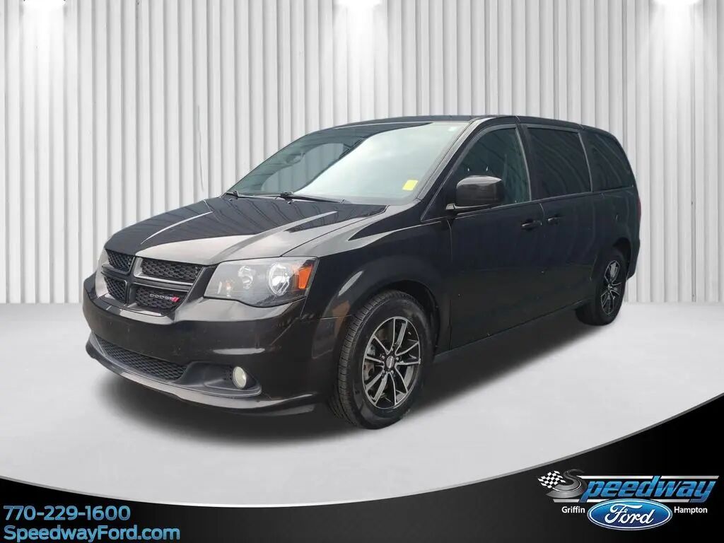 2016 Dodge Grand Caravan R/T — photo 1 of 13