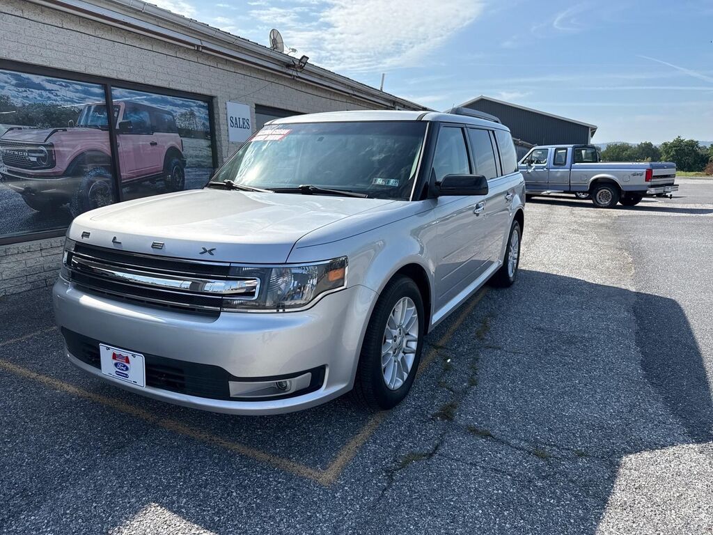 2019 Ford Flex SEL — photo 1 of 13