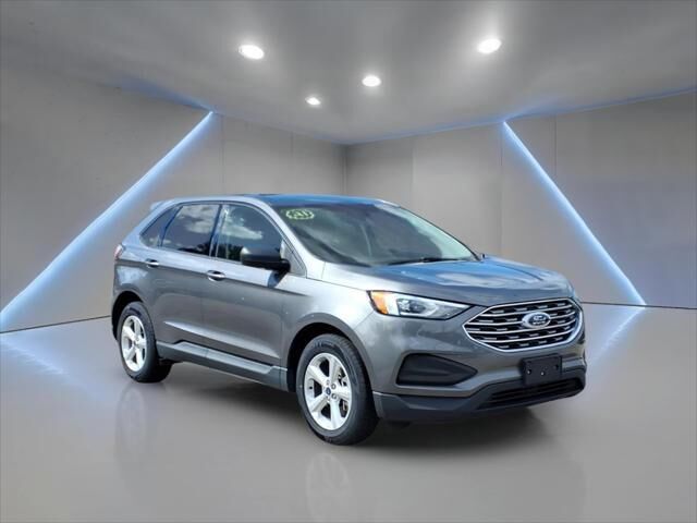 2021 Ford Edge SE — photo 1 of 13
