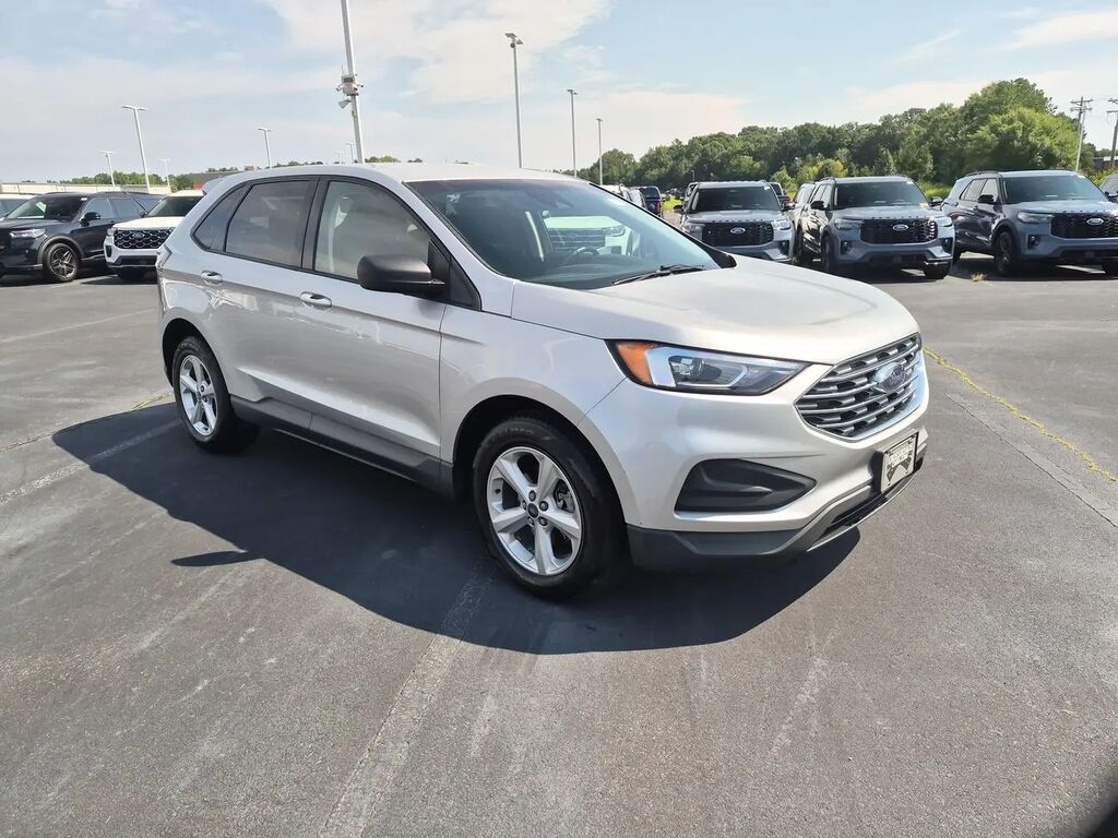 2019 Ford Edge SE — photo 1 of 13