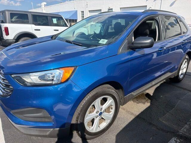 2020 Ford Edge SE