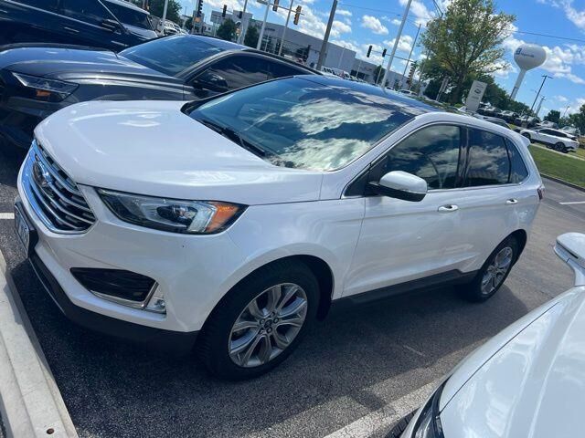 2019 Ford Edge Titanium — photo 1 of 13