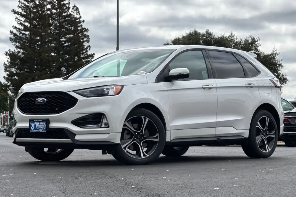 2023 Ford Edge ST — photo 1 of 13