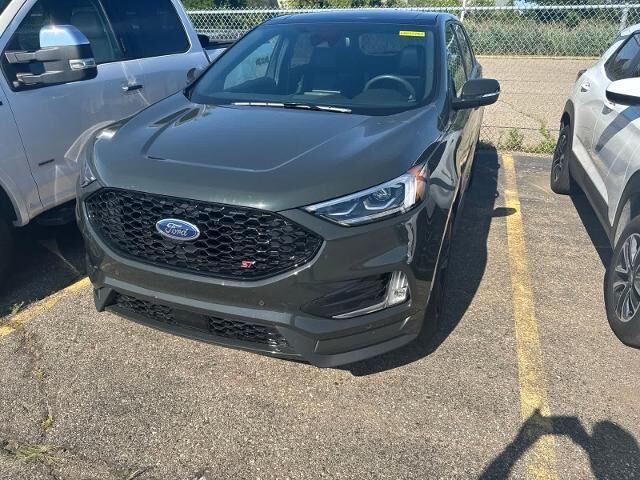 2024 Ford Edge ST