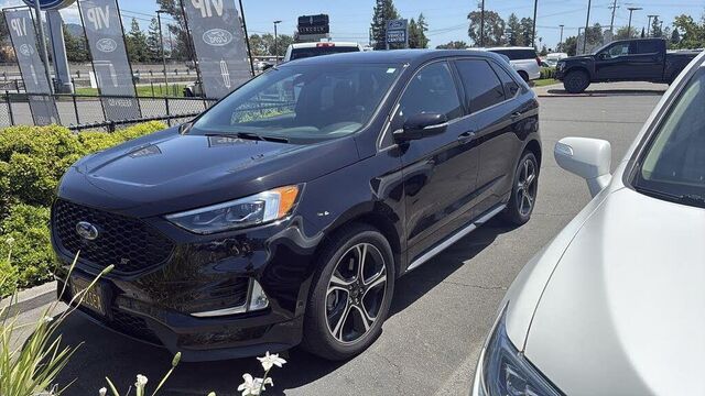 2020 Ford Edge ST