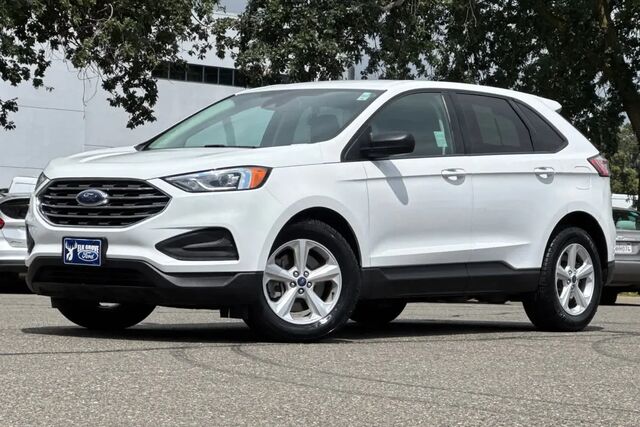 2022 Ford Edge SE