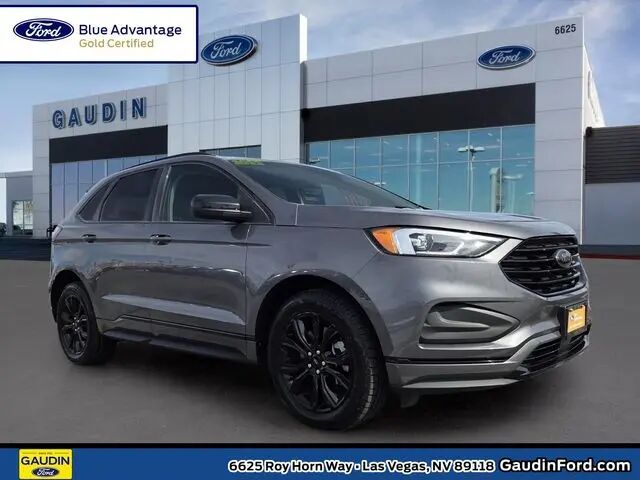 2022 Ford Edge SE — photo 1 of 3