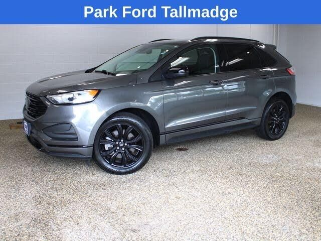 2022 Ford Edge SE