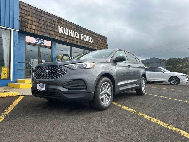 2023 Ford Edge SE