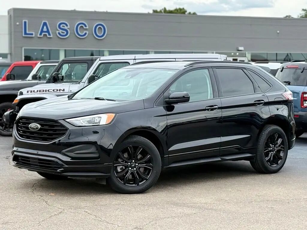 2024 Ford Edge SE — photo 1 of 13