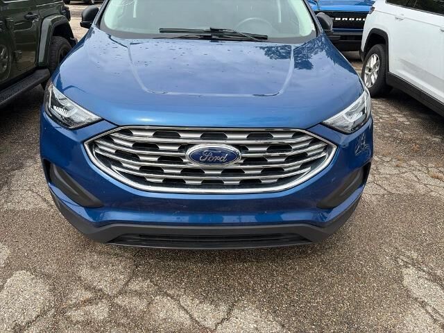 2020 Ford Edge SE