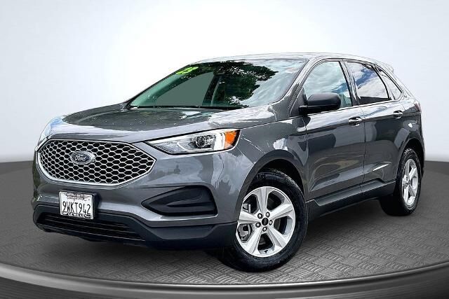 2023 Ford Edge SE