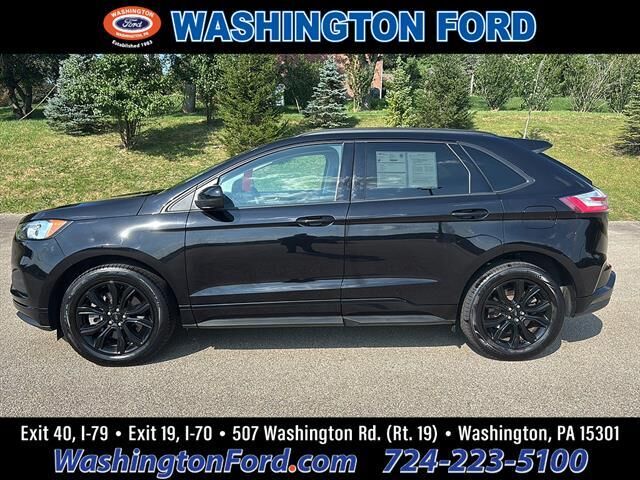 2022 Ford Edge SE