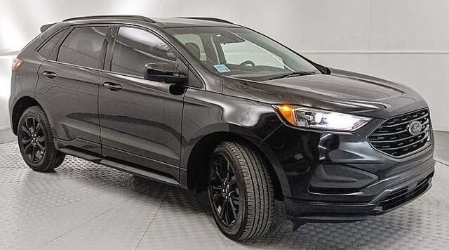2023 Ford Edge SE — photo 1 of 1