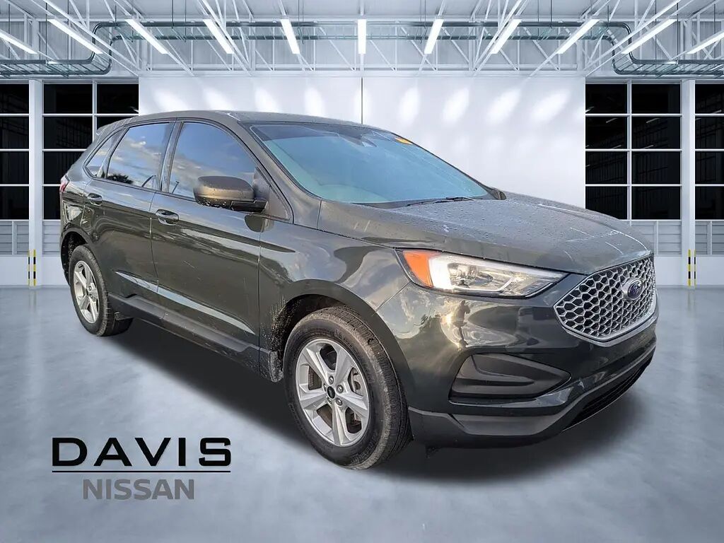 2024 Ford Edge SE — photo 1 of 13
