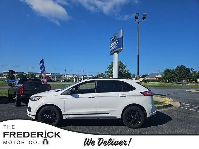 2022 Ford Edge SE