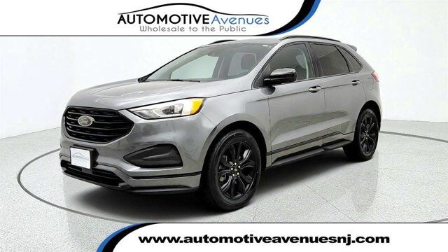 2022 Ford Edge SE