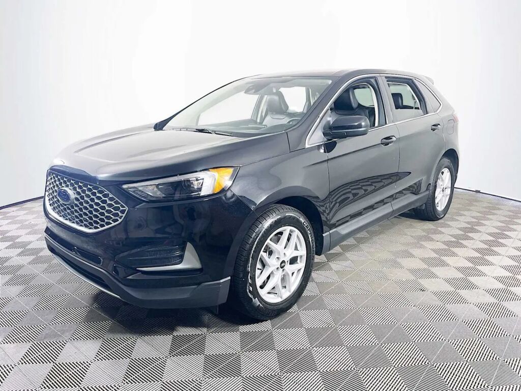 2024 Ford Edge SEL — photo 1 of 13