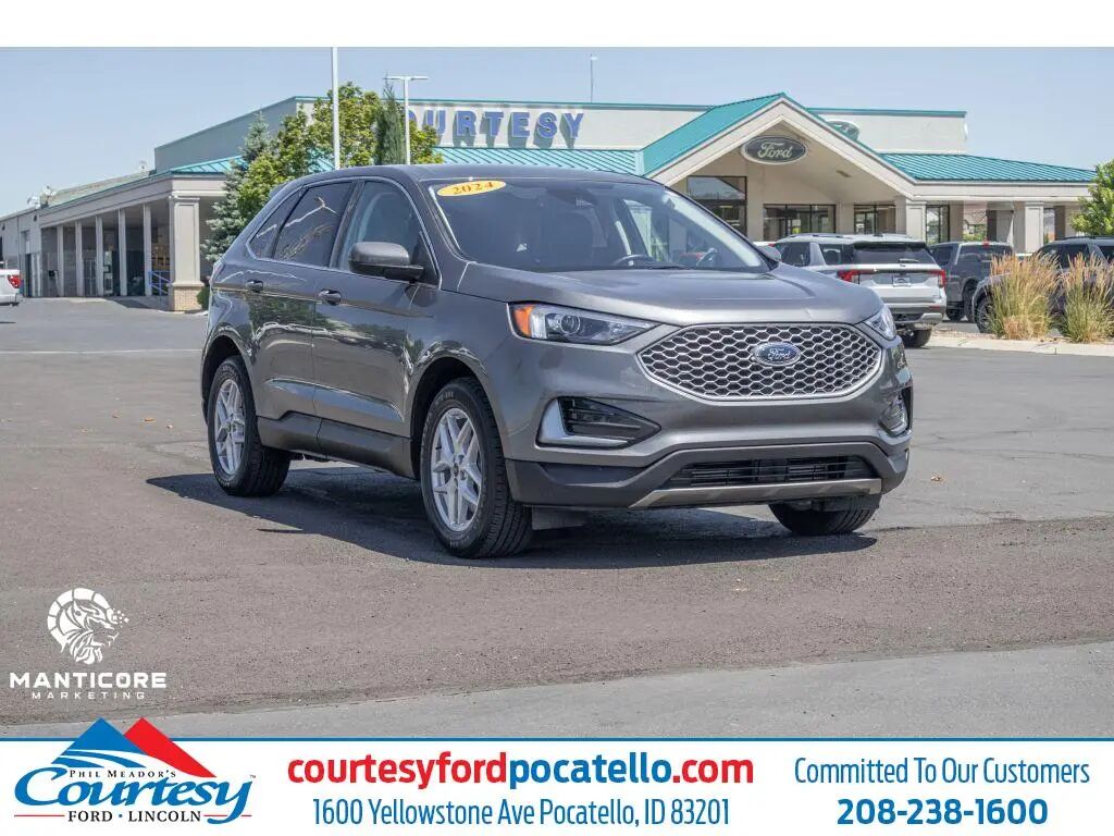 2024 Ford Edge ST-Line — photo 1 of 13