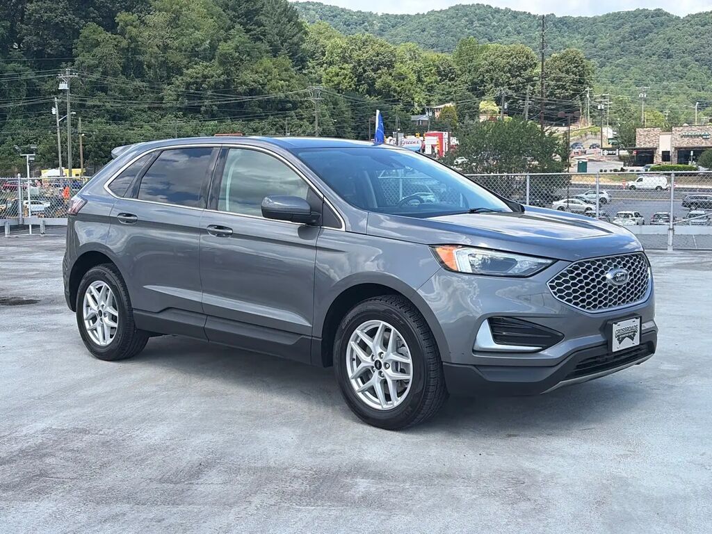 2024 Ford Edge SEL — photo 1 of 13
