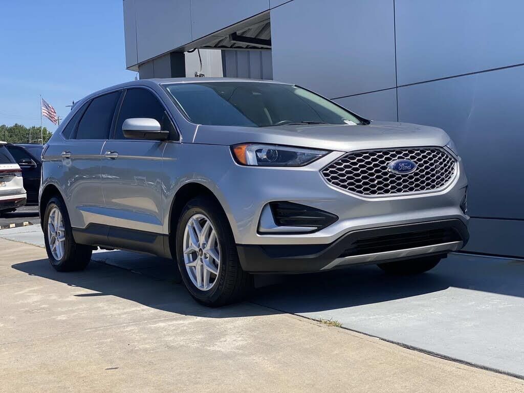 2024 Ford Edge SEL — photo 1 of 1