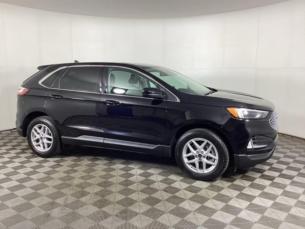 2024 Ford Edge SEL — photo 1 of 1