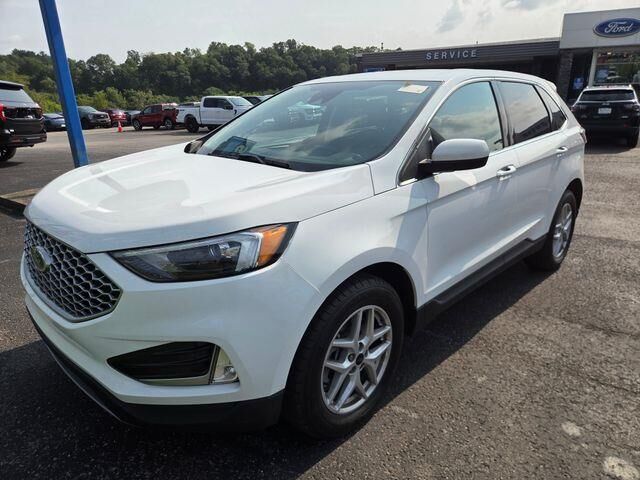 2024 Ford Edge SEL — photo 1 of 13