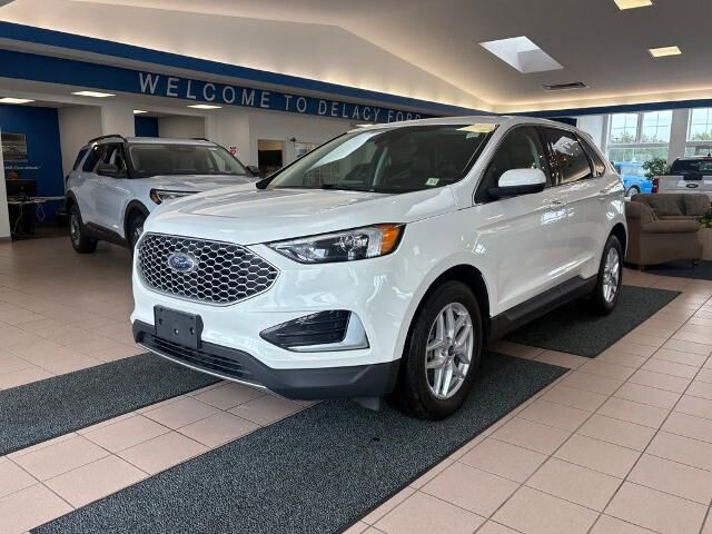 2023 Ford Edge SEL — photo 1 of 13