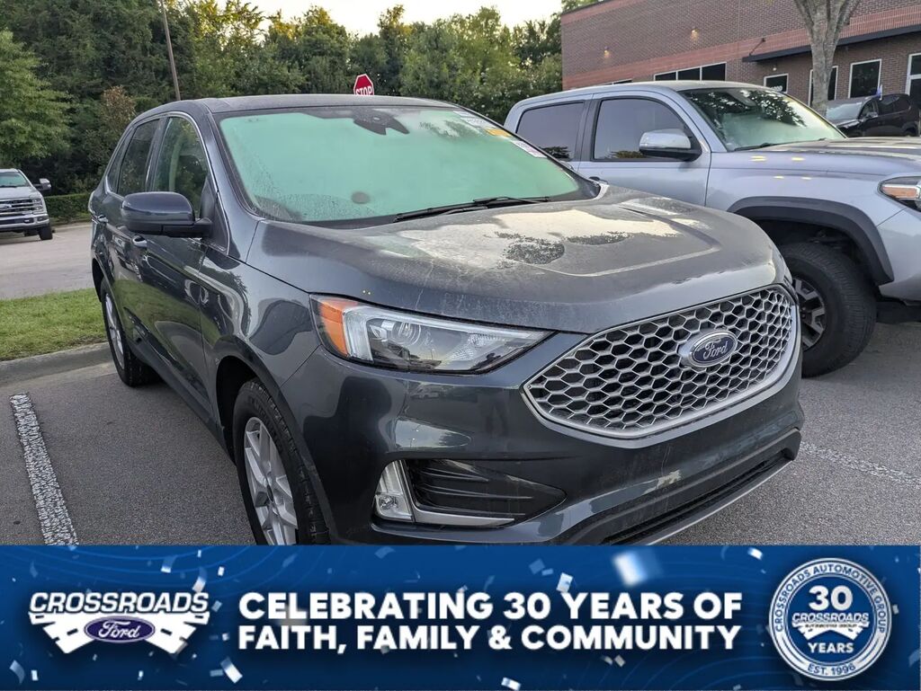 2024 Ford Edge SEL — photo 1 of 16