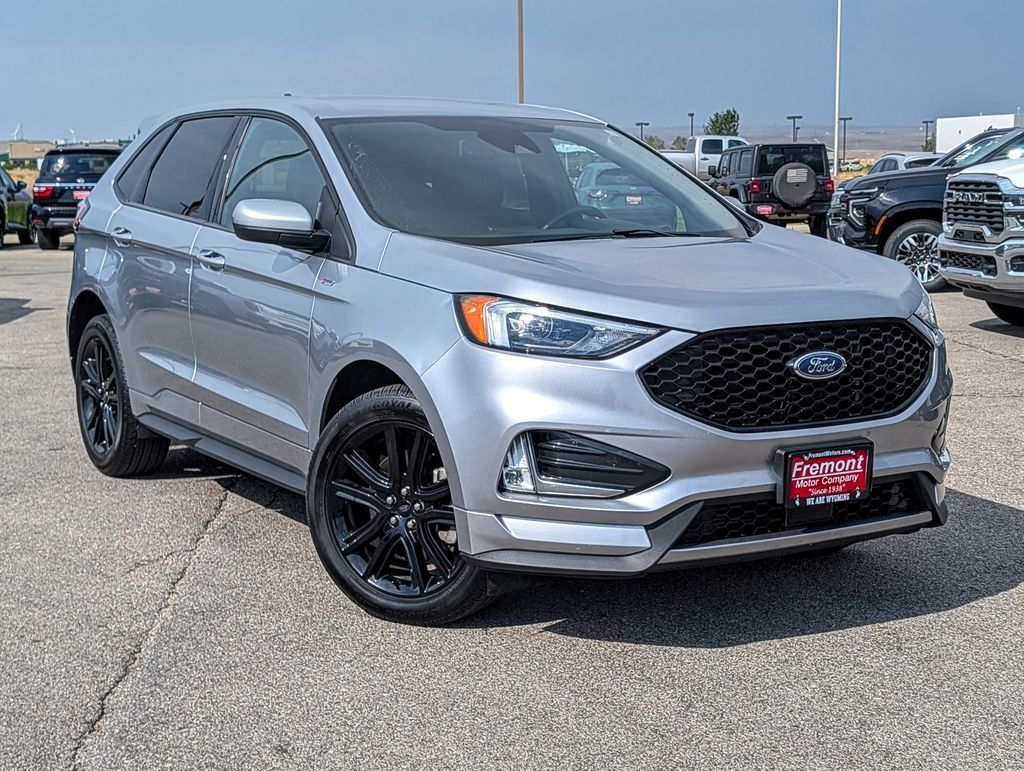 2024 Ford Edge ST Line — photo 1 of 13
