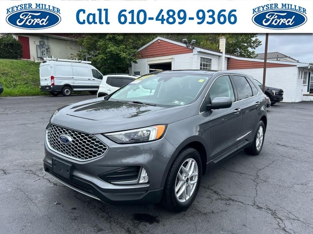 2023 Ford Edge SEL — photo 1 of 1