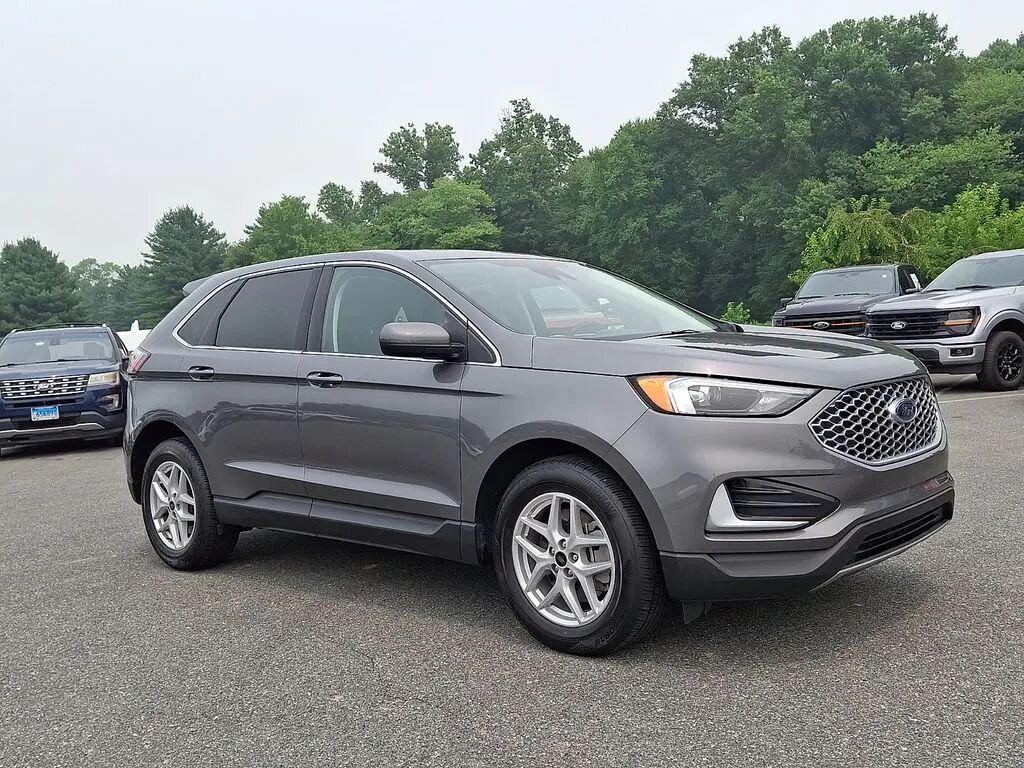 2024 Ford Edge SEL — photo 1 of 13