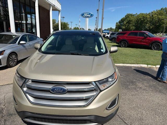 2017 Ford Edge Titanium — photo 1 of 12