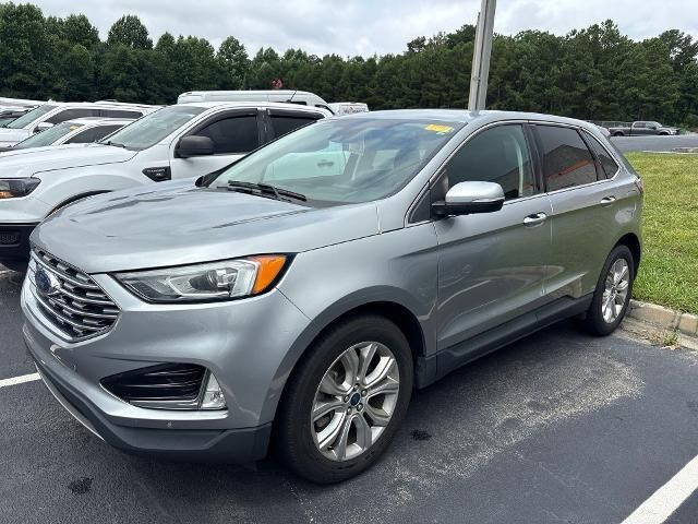 2022 Ford Edge Titanium
