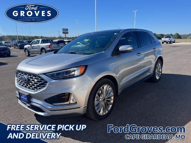 2020 Ford Edge Titanium