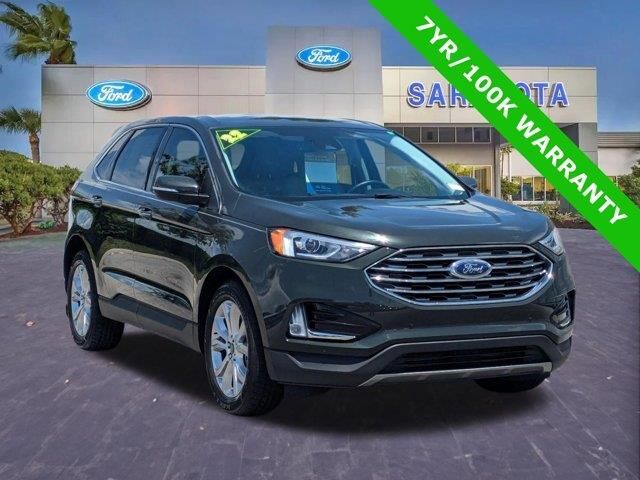 2022 Ford Edge Titanium — photo 1 of 1