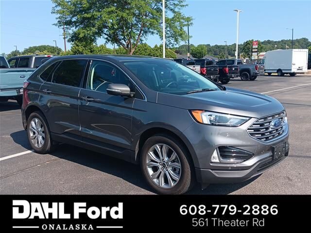 2023 Ford Edge Titanium