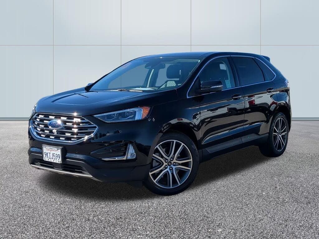 2024 Ford Edge Titanium — photo 1 of 1