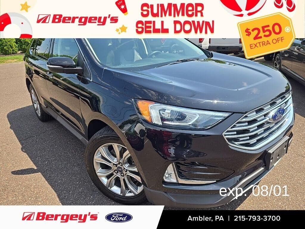 2019 Ford Edge Titanium — photo 1 of 2
