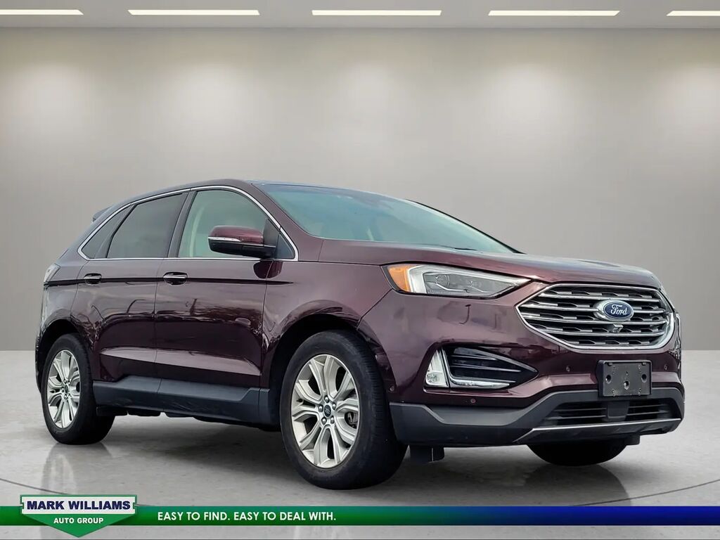 2020 Ford Edge Titanium — photo 1 of 11