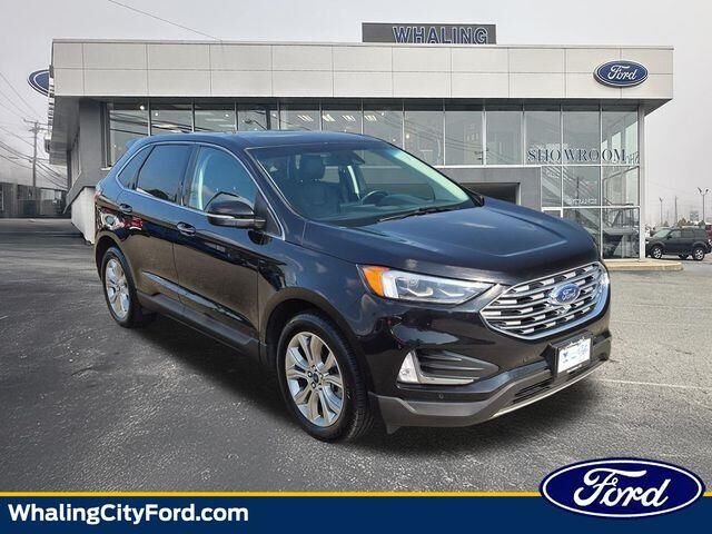 2022 Ford Edge Titanium