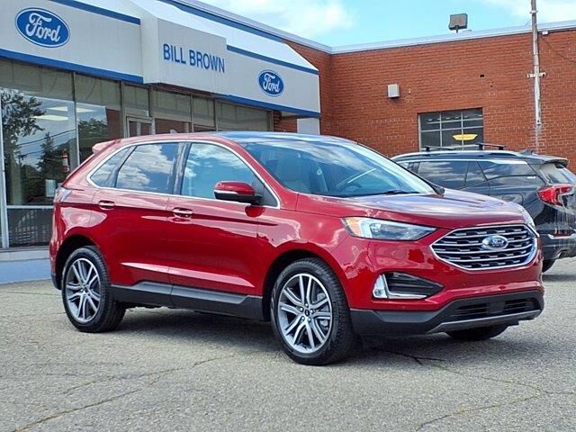 2024 Ford Edge Titanium