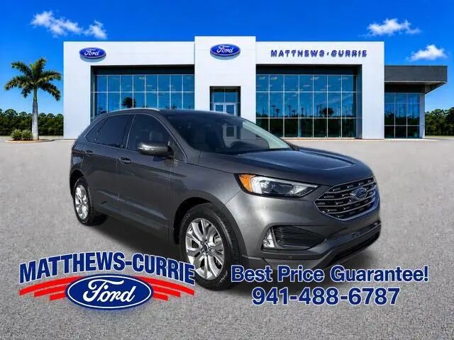 2022 Ford Edge Titanium