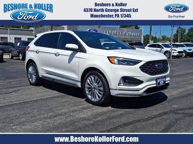 2022 Ford Edge Titanium