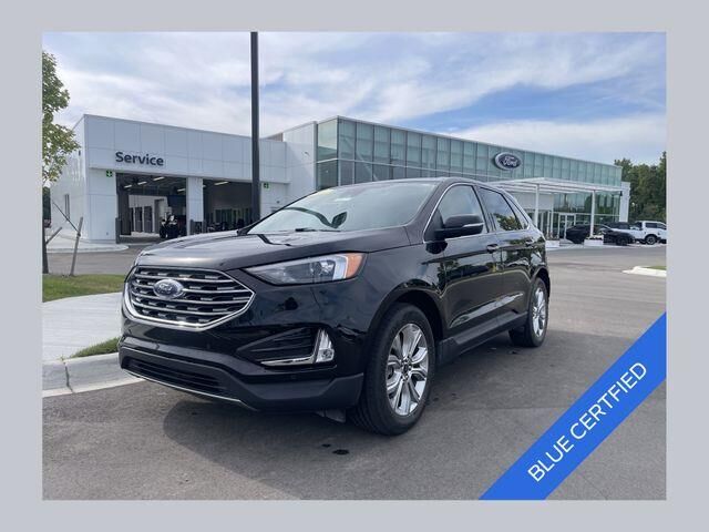 2023 Ford Edge Titanium — photo 1 of 13