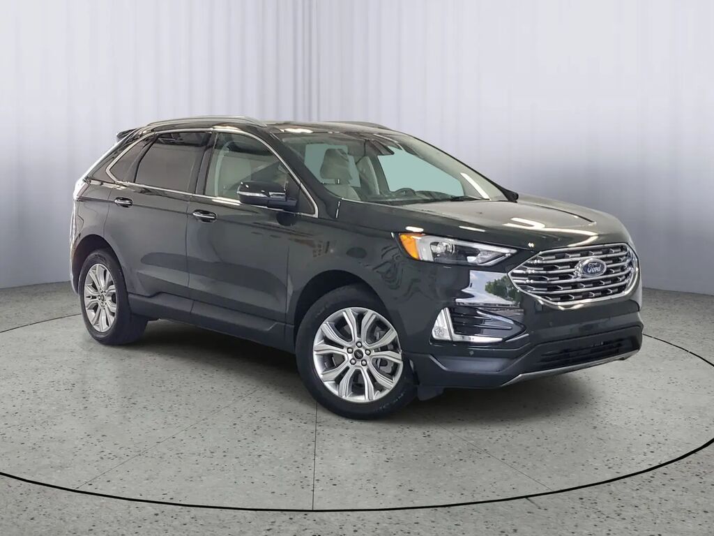 2024 Ford Edge Titanium — photo 1 of 13