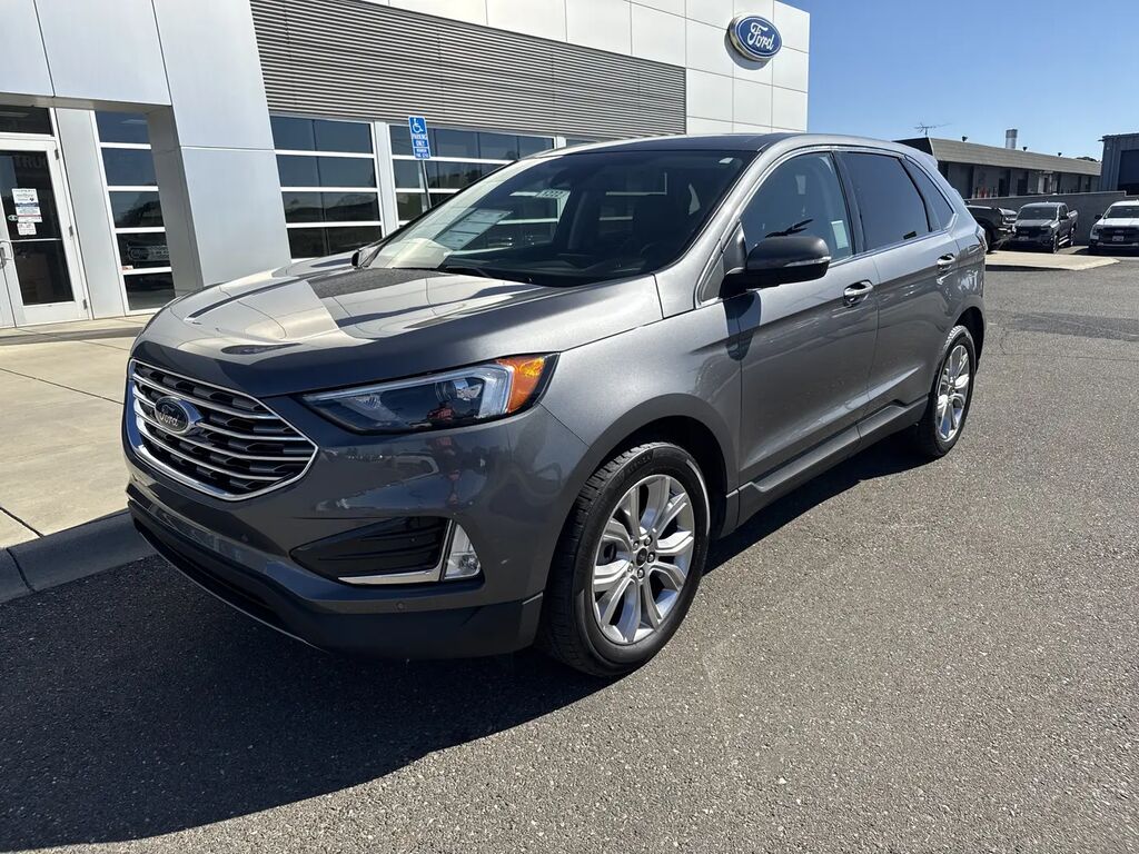 2024 Ford Edge Titanium — photo 1 of 13