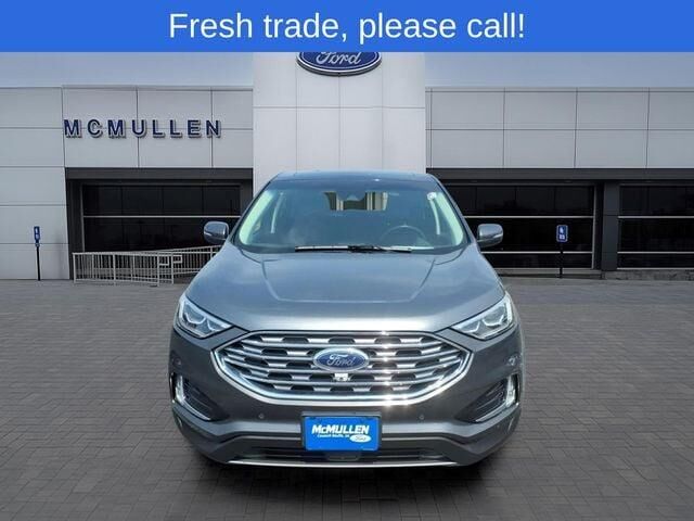 2019 Ford Edge Titanium — photo 1 of 10